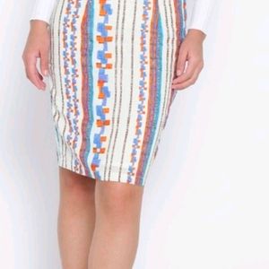 Short Skirt. White And Multi Print. Branded