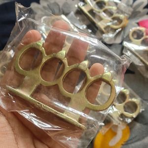 Brass Knuckles (Defence)