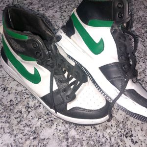 Nike Air Jordan 1 Retro Green