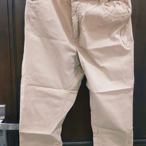 Cotton Cargo Capri Pants In very Good Conditon