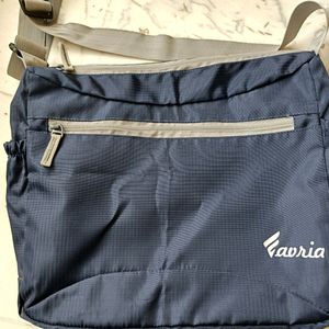 Unisex Messenger Bag