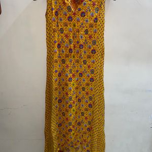 Rangriti Women Yellow Printed Kurti