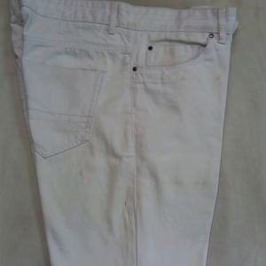 WHITE 34 WAIST JEANS MEASUREMENTS UPLOADED.