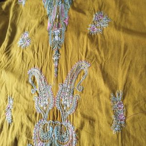 Embroidered Pakistani Kurta Or Dubatta