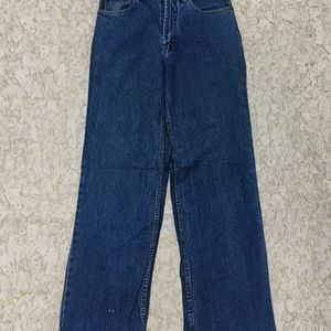 B5001 Baggy Jeans Size 28 B180