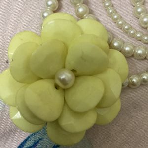 Neck Piece White Color Beads And Yellow Flower