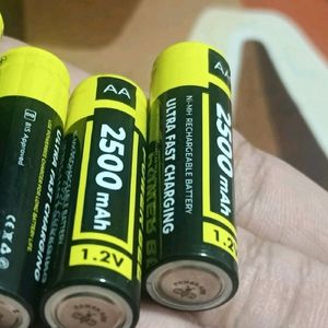 Rechargeable 2500mAh AA NiMH POWERBEE Battery