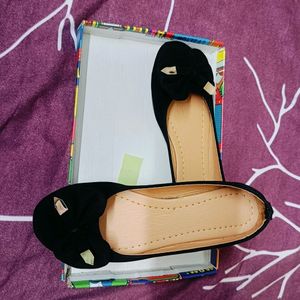 Women Black Velvet Flat Bellies