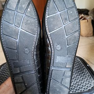 Genuine Leather Crocodile Print Loafers