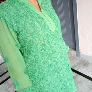 Chikankari Kurti With Bright ☀️ Star Work