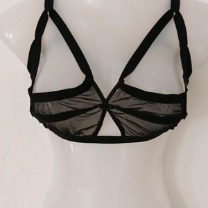 SEXY BLACK BRALETTE