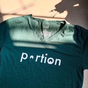 Regular Green V Neck Tee