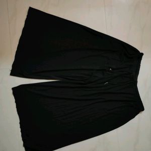 Black palazzo