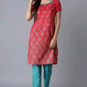 Aurelia Red Glitter Print Kurta -Green Trousers Se