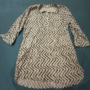 White and Grey Zig Zack Kurti