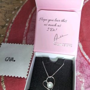 GIVA 925 Sterling Silver Anushka Sharma Freshwater Pearl Heart pendant with chain.... With 6 Month warranty