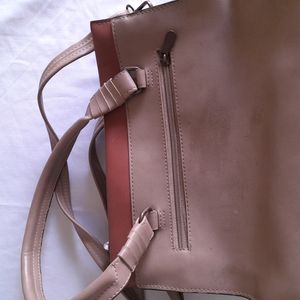 Baggit Tan Brown Handbag