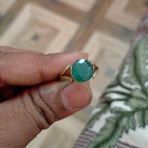 GREEN ONYX RING IN BRONZE