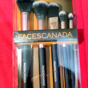 Faces Canada Brush Set