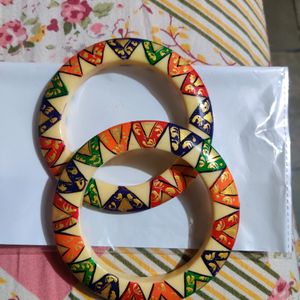 Colourful Bangles Made Of Laak