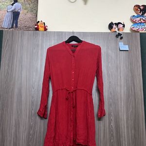 Globus Red Dress