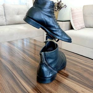 Salt & Pepper Gothic Leather Back Zipper Boot