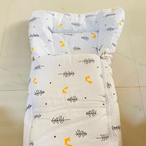 Baby Carrying Bag / Bed , Beautiful Design