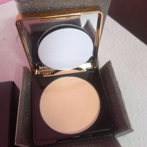 Manish Malhotra Compact Powder