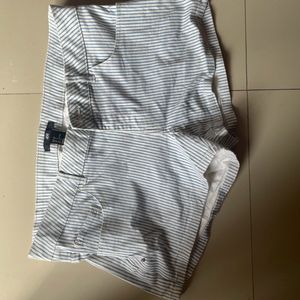 H&M STRIPED SHORTS