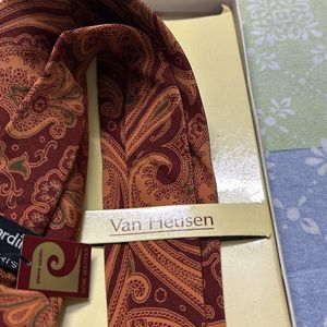 Designer VH TIE