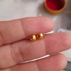 Gold 22crt Diamond Cut Studs