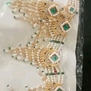 Choker and Earrings With Combo mathapatti,mangtika