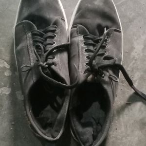 Black Shoes