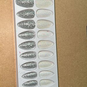 Glitter Pressed Artificial Nails