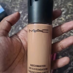 Mac Foundation Spf 15