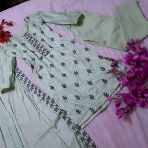 Kurta Set By Embroidery Design