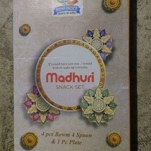 Madhuri Snack Set