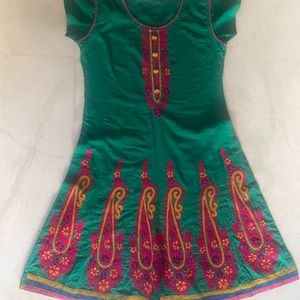 Green Embroidered Kurta