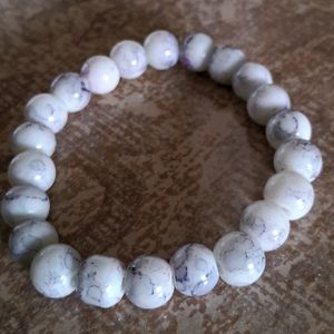 White Howlite Crystal Bead Bracelet