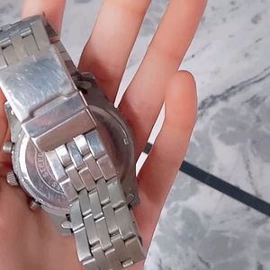 Men Silver Colour Watch ⌚