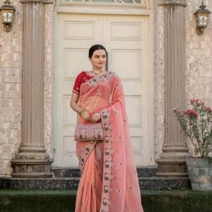 Attractive😍 Organza saree