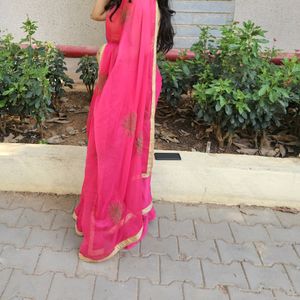 Gulabi Saree