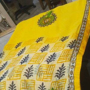 Cool Yellow Colour Saree With Blouse