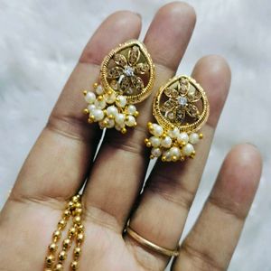 Earring And Neckpiece Set