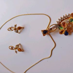 Multicolour Set Chain Locket With Matching Earring