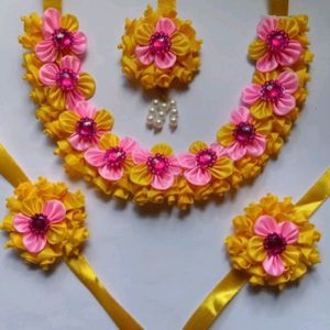 Flower Haldi Jewellery Set ✨