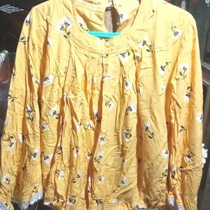 A Very Beautiful Blouson Top In Yellow Colour