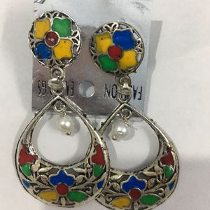 Earrings With Pearl And Oxidised Earring