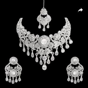 White Diamond Jewelry Set......