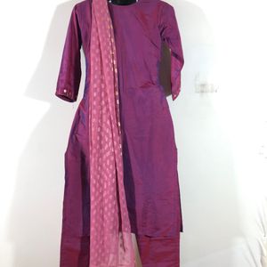 Purple Emboridered Kurta Set(Women’s)